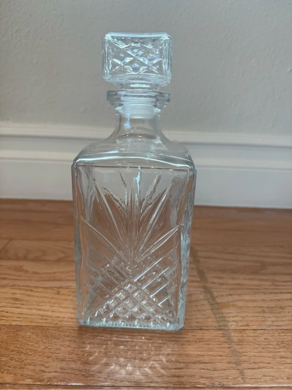 Clear Glass Square Decanter with damaged Stopper
